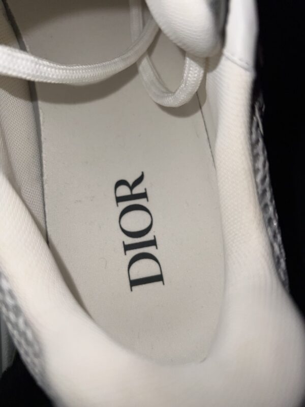 Christian Dior B22 (US 11) - Image 9