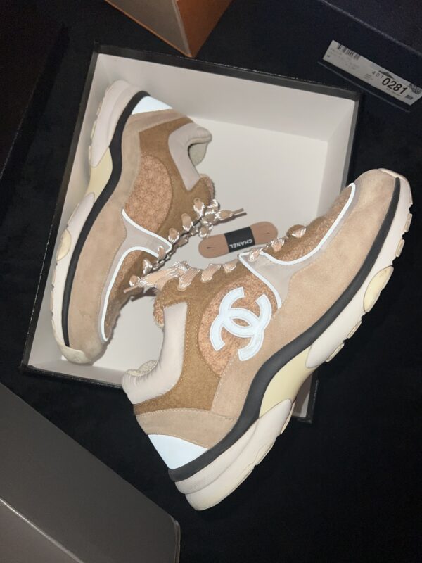 Chanel Trainer (US 9) - Image 2