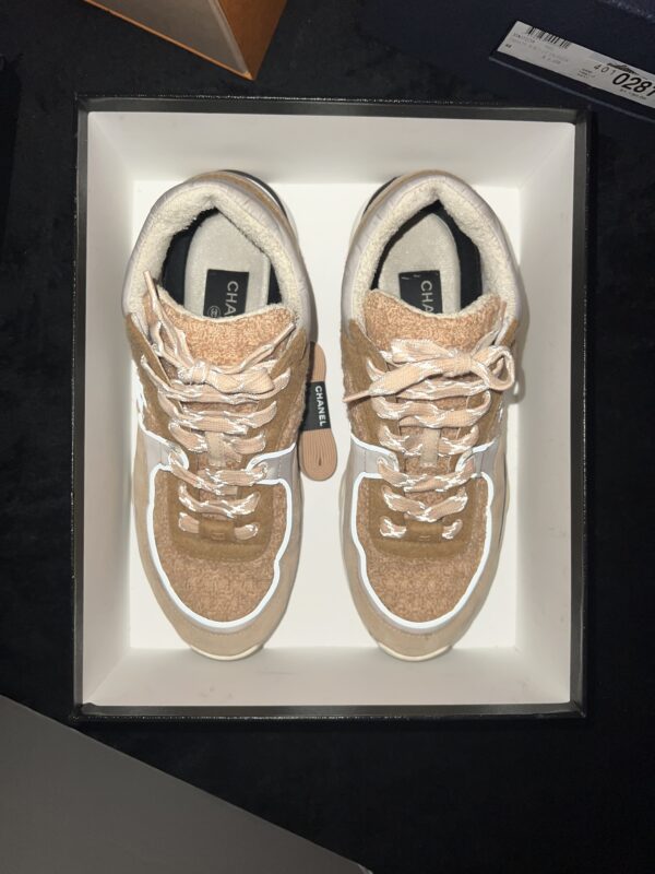 Chanel Trainer (US 9) - Image 5