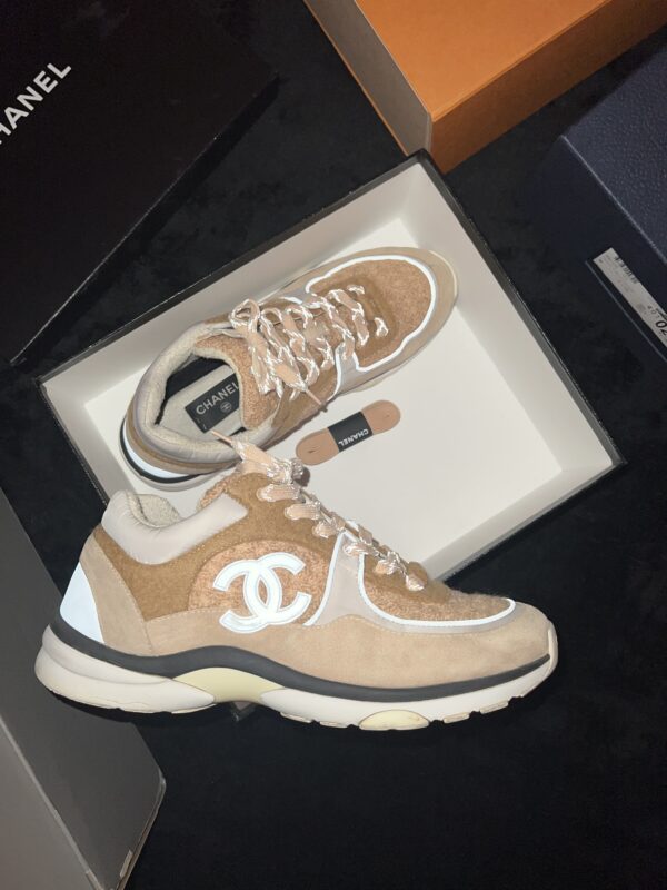 Chanel Trainer (US 9) - Image 6