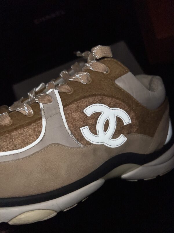 Chanel Trainer (US 9) - Image 9