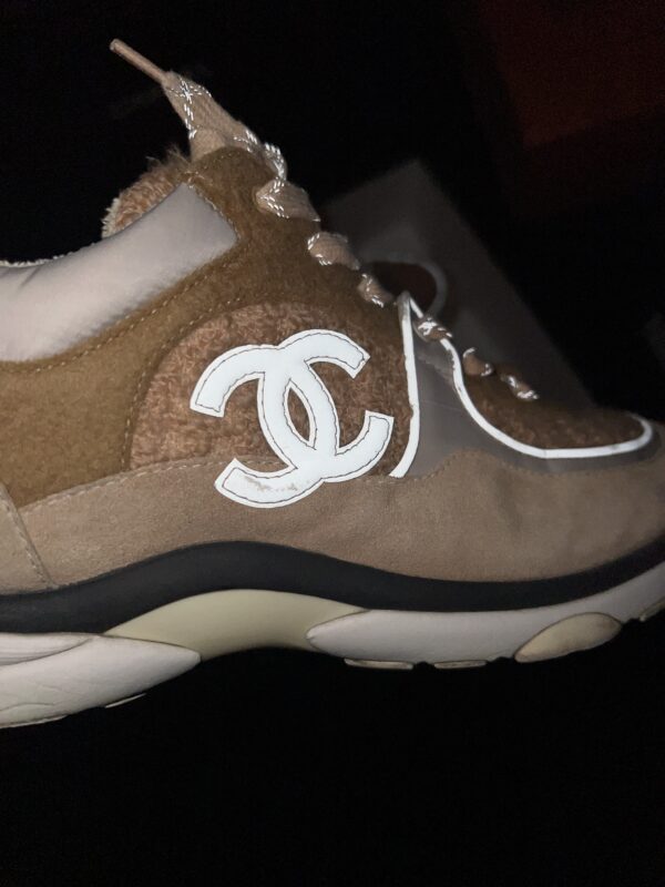 Chanel Trainer (US 9) - Image 10