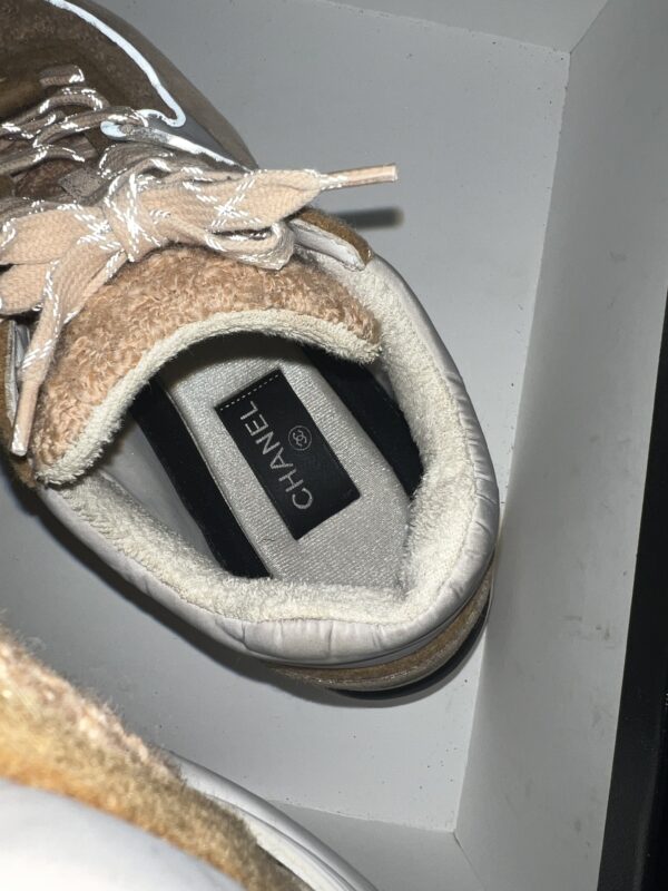 Chanel Trainer (US 9) - Image 16
