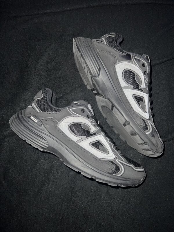 Christian Dior B30 (US 8)