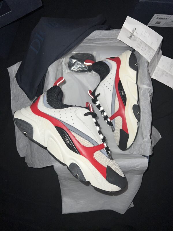 Christian Dior B22 (US 9)