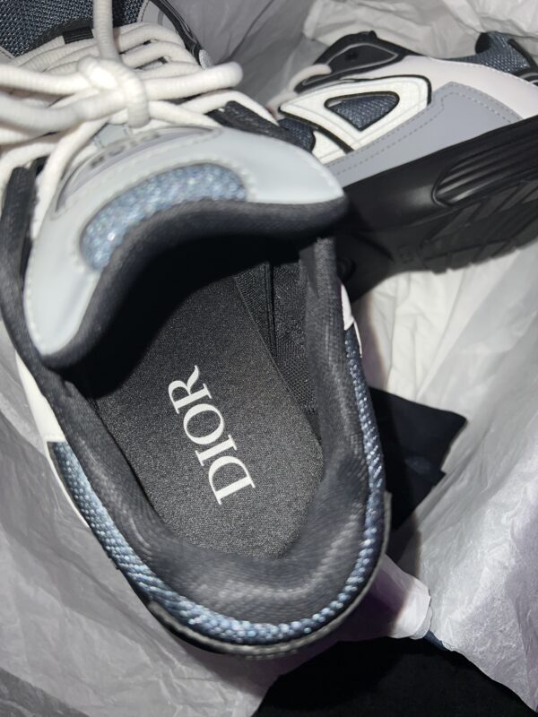 Christian Dior B30 (US 9) - Image 12