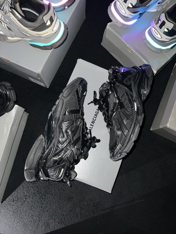 Balenciaga Runner (US 12)