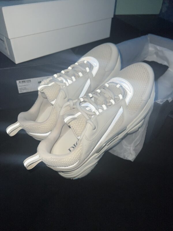 Christian Dior B22 (US 9) - Image 8