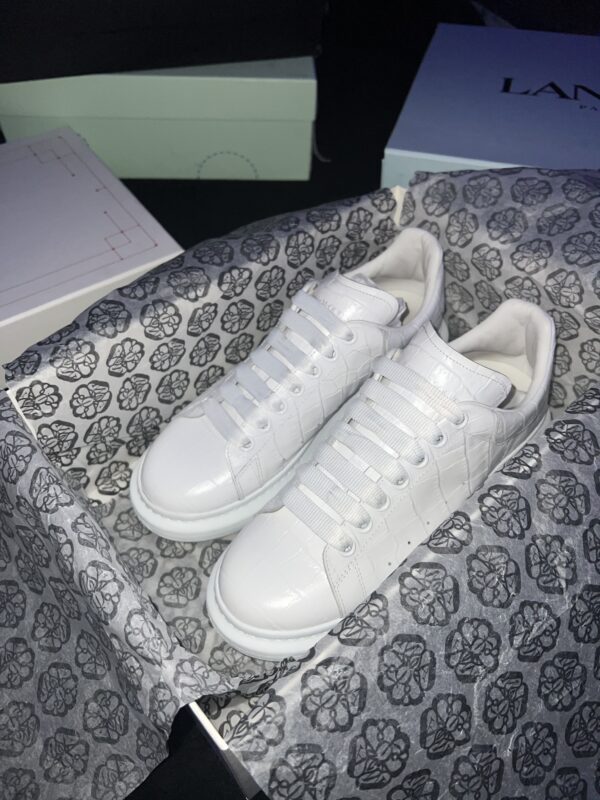 Alexander McQueen Oversized (US 9.5) - Image 13