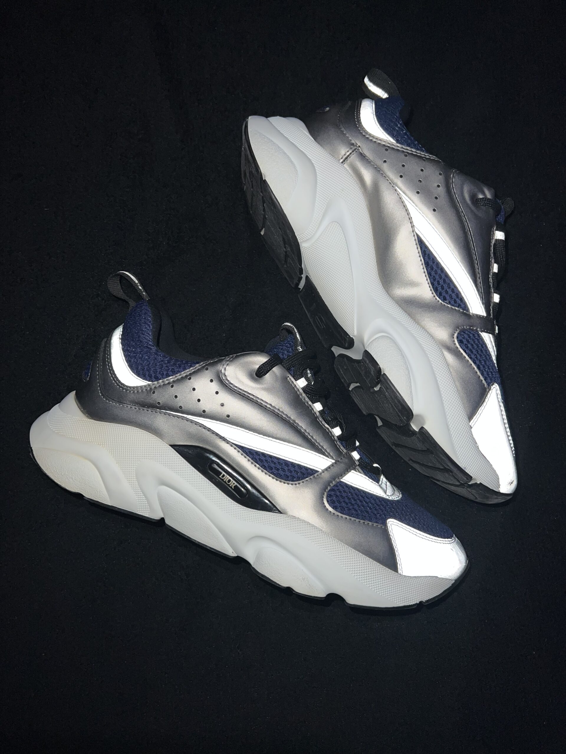 Christian Dior B22 (US 10)