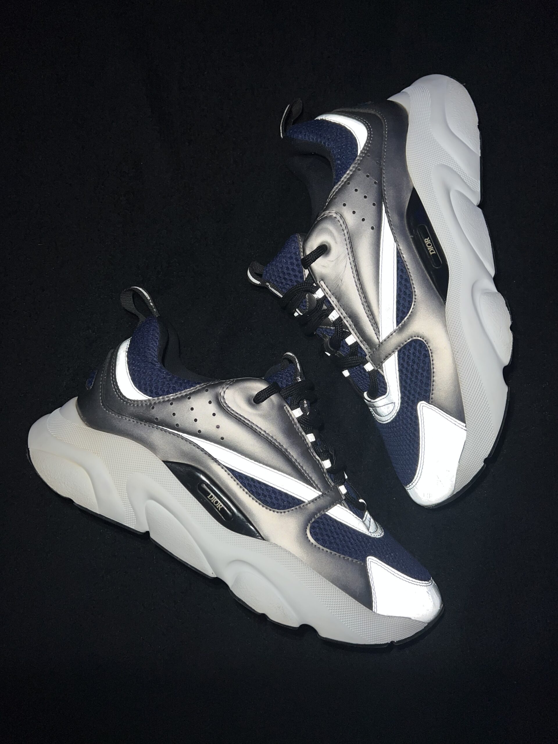 Christian Dior B22 (US 10) - Image 2