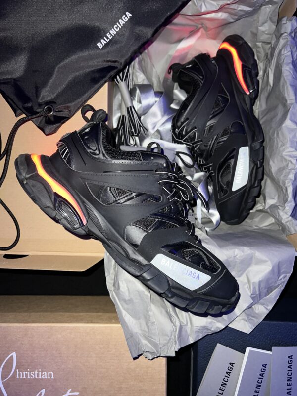 Balenciaga Track LED (US 9)