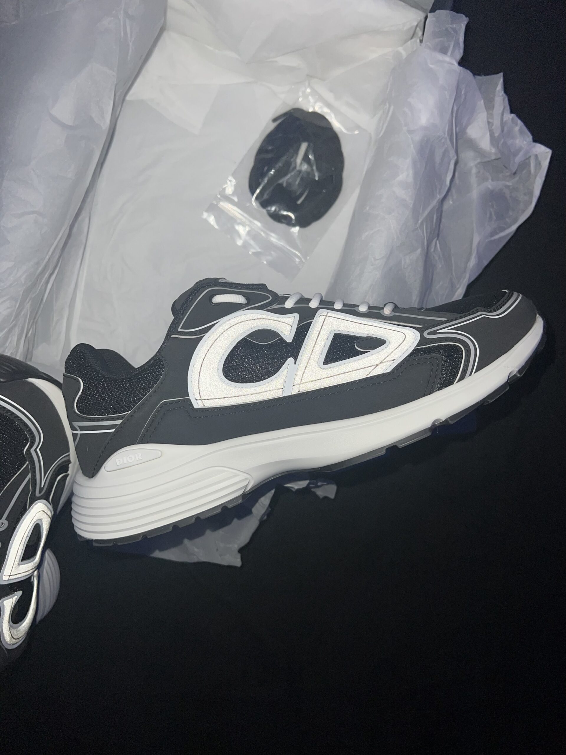 Christian Dior B30 (US 12) - Image 9