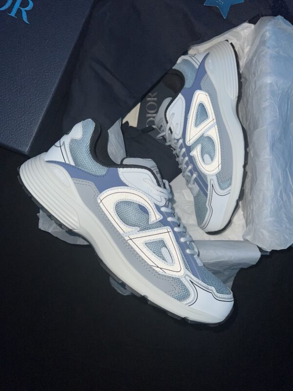 Christian Dior B30 (US 13)