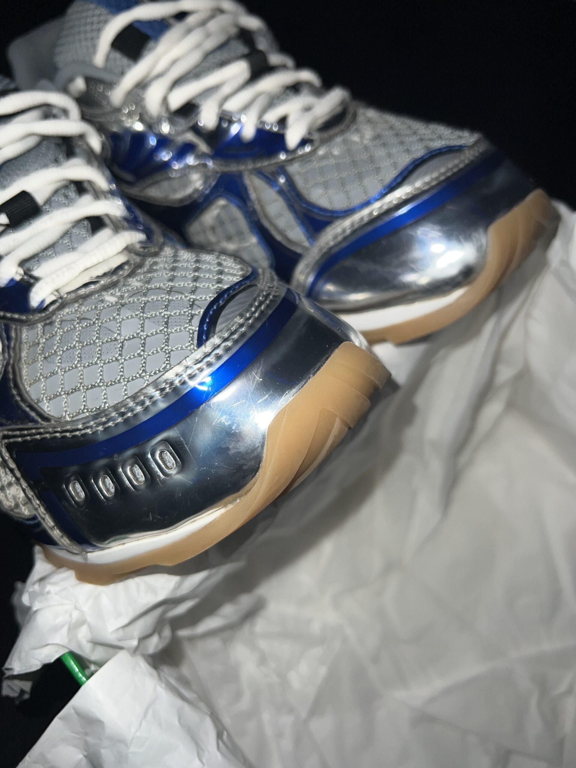 Bottega Veneta Orbit (US 10) - Image 11