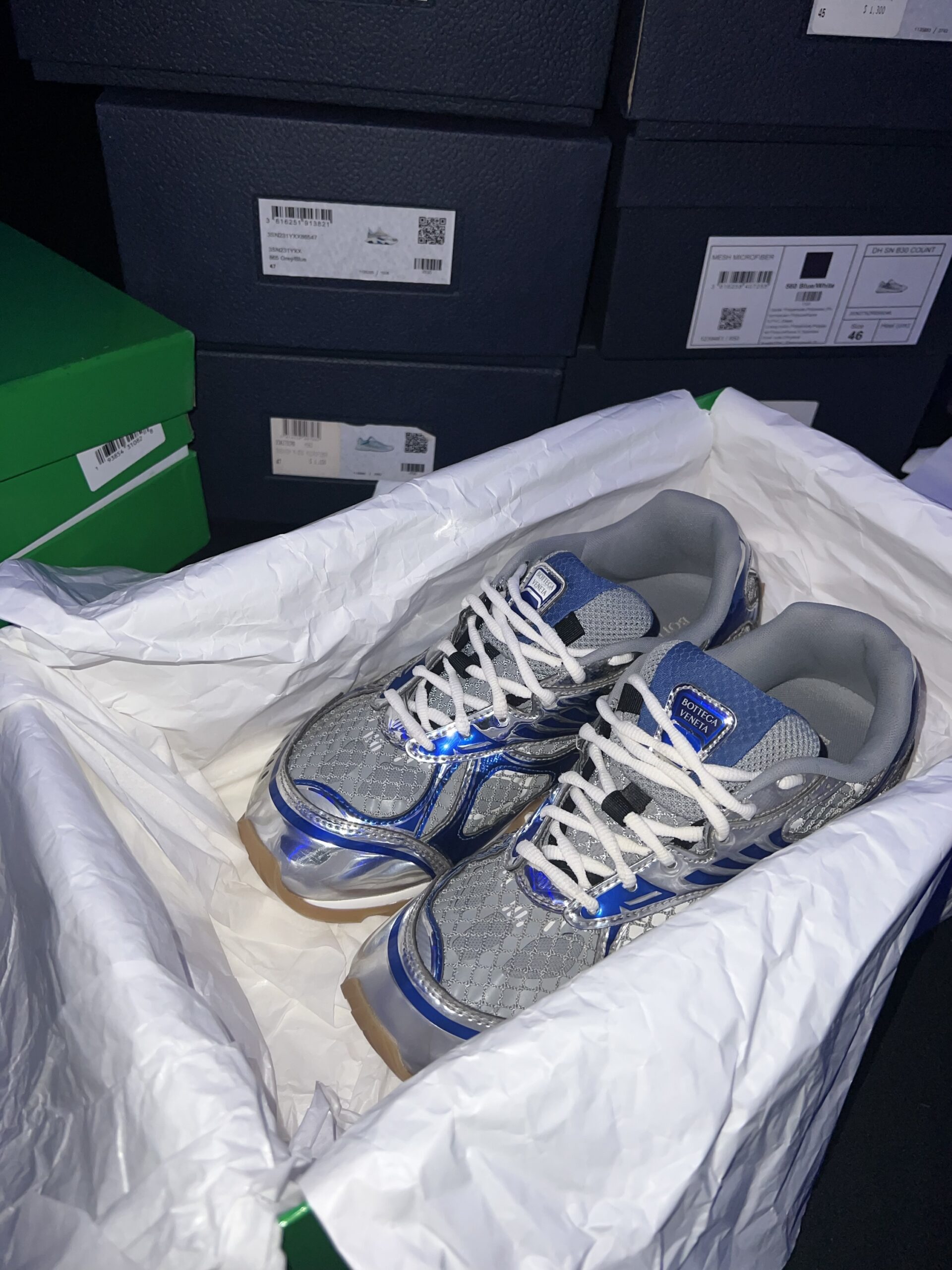 Bottega Veneta Orbit (US 10) - Image 13