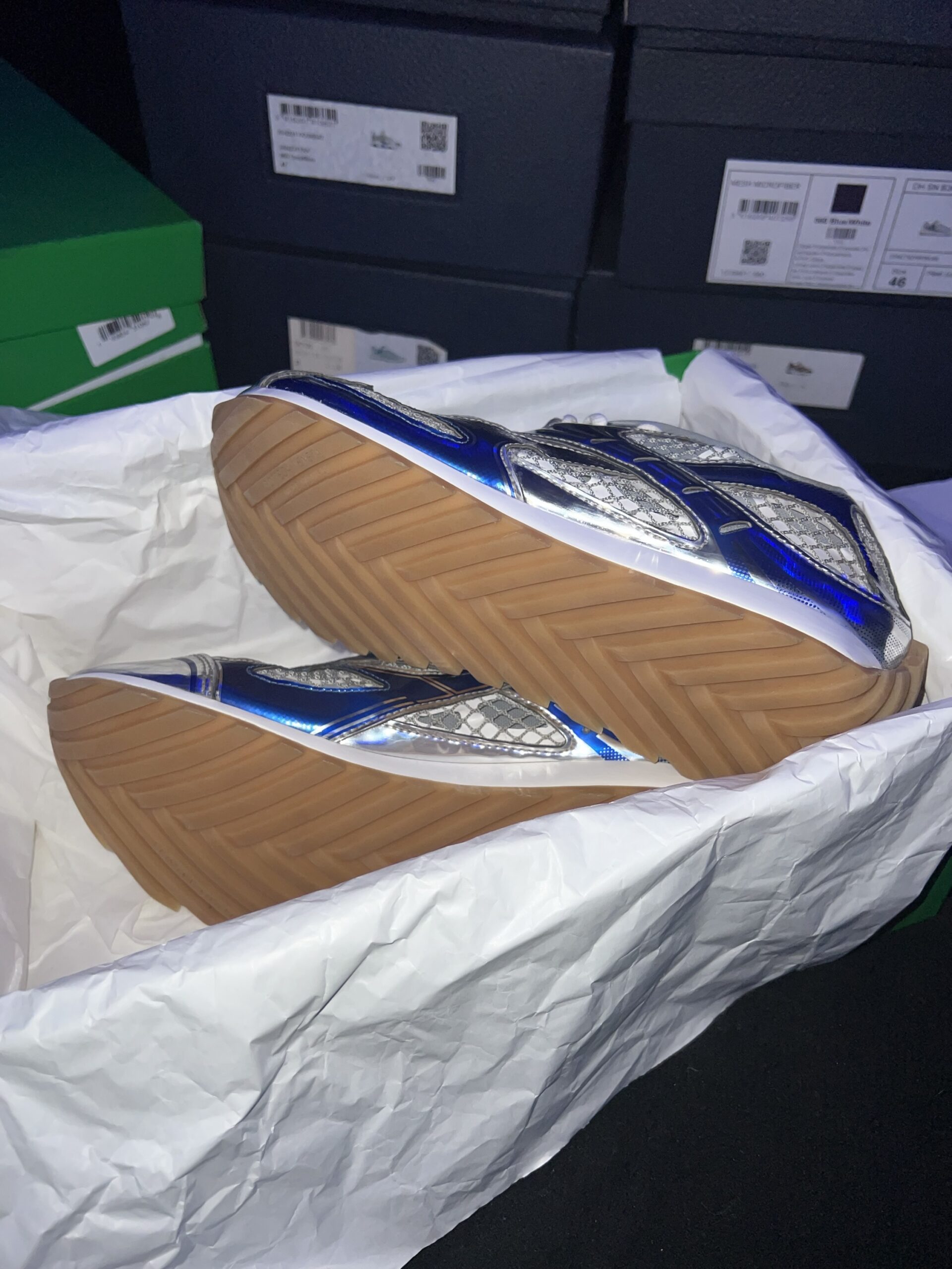 Bottega Veneta Orbit (US 10) - Image 14