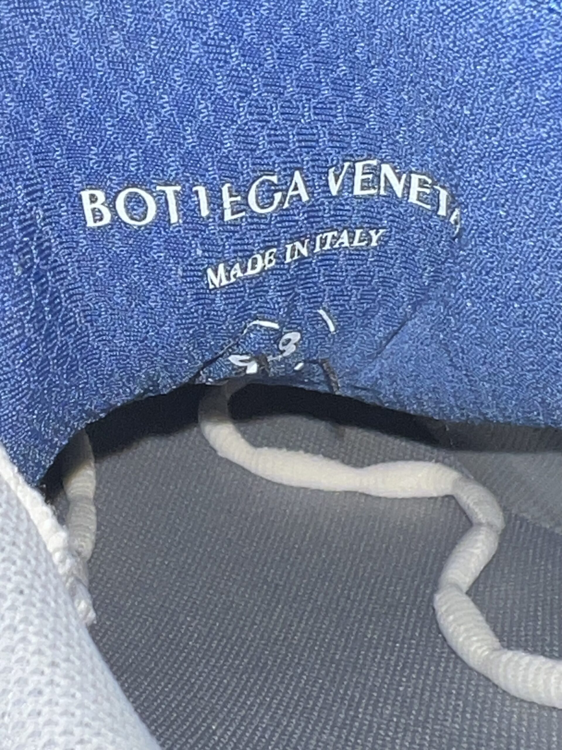 Bottega Veneta Orbit (US 10) - Image 18