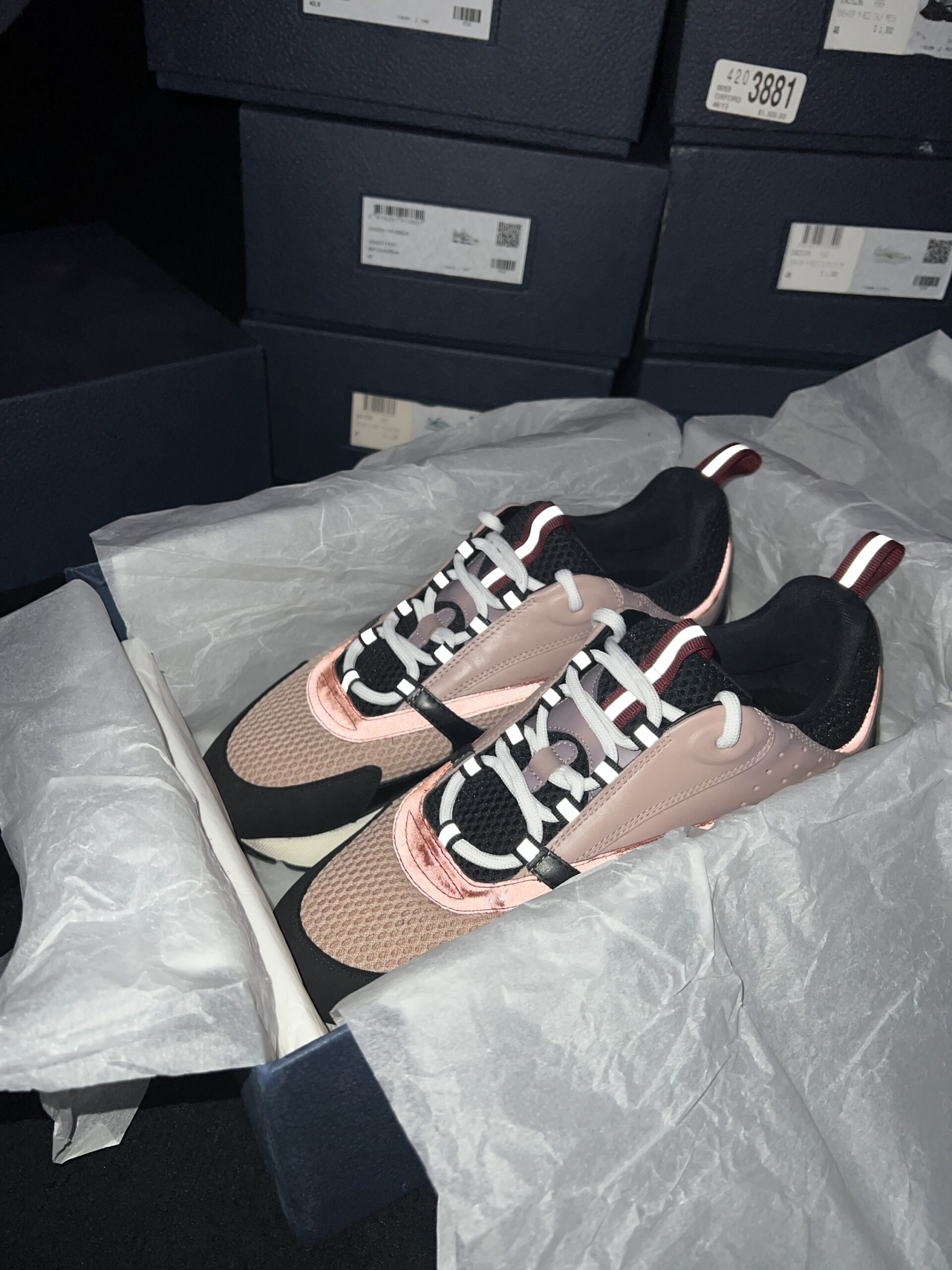 Christian Dior B22 (US 11) - Image 11