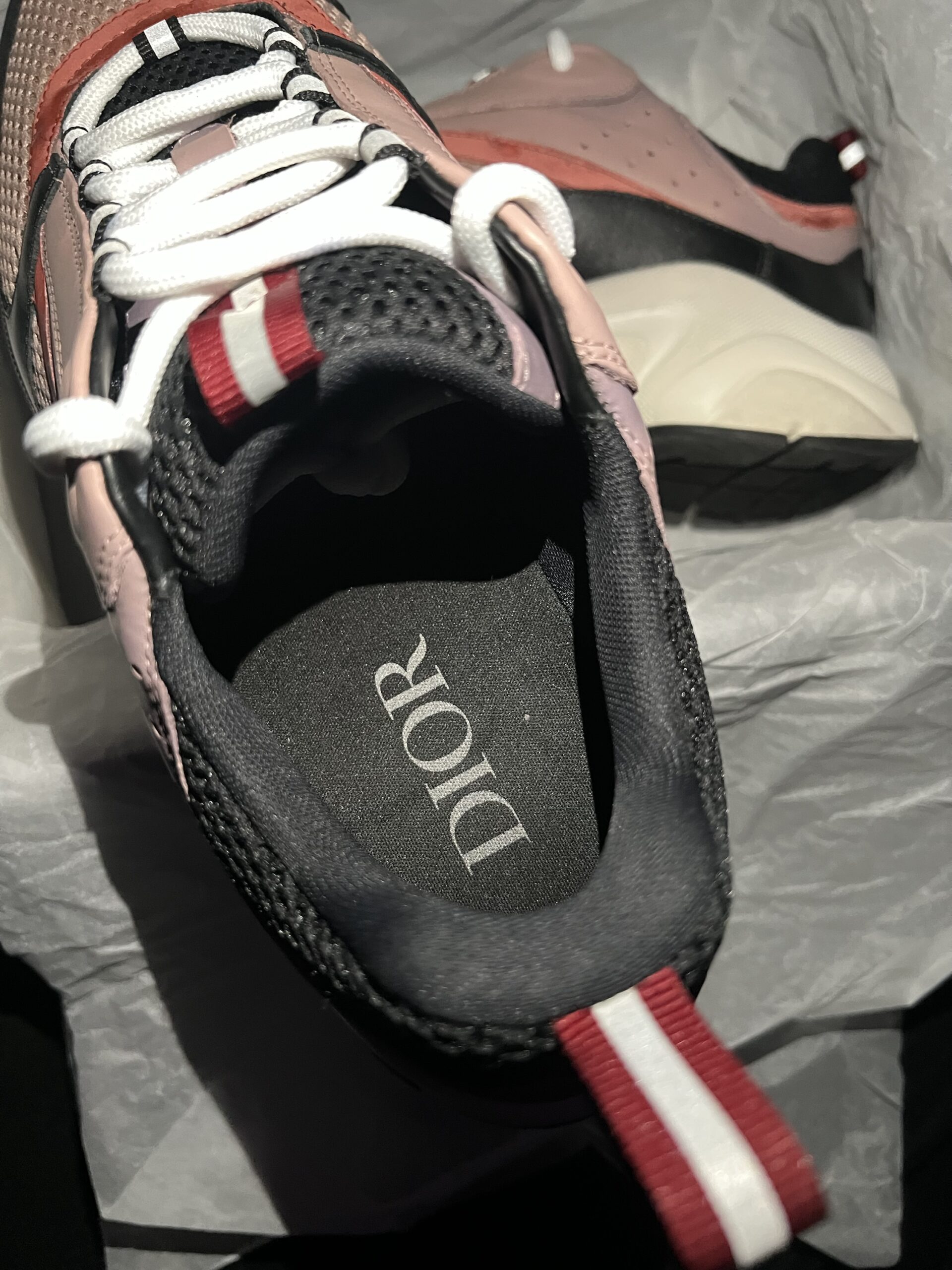 Christian Dior B22 (US 11) - Image 13