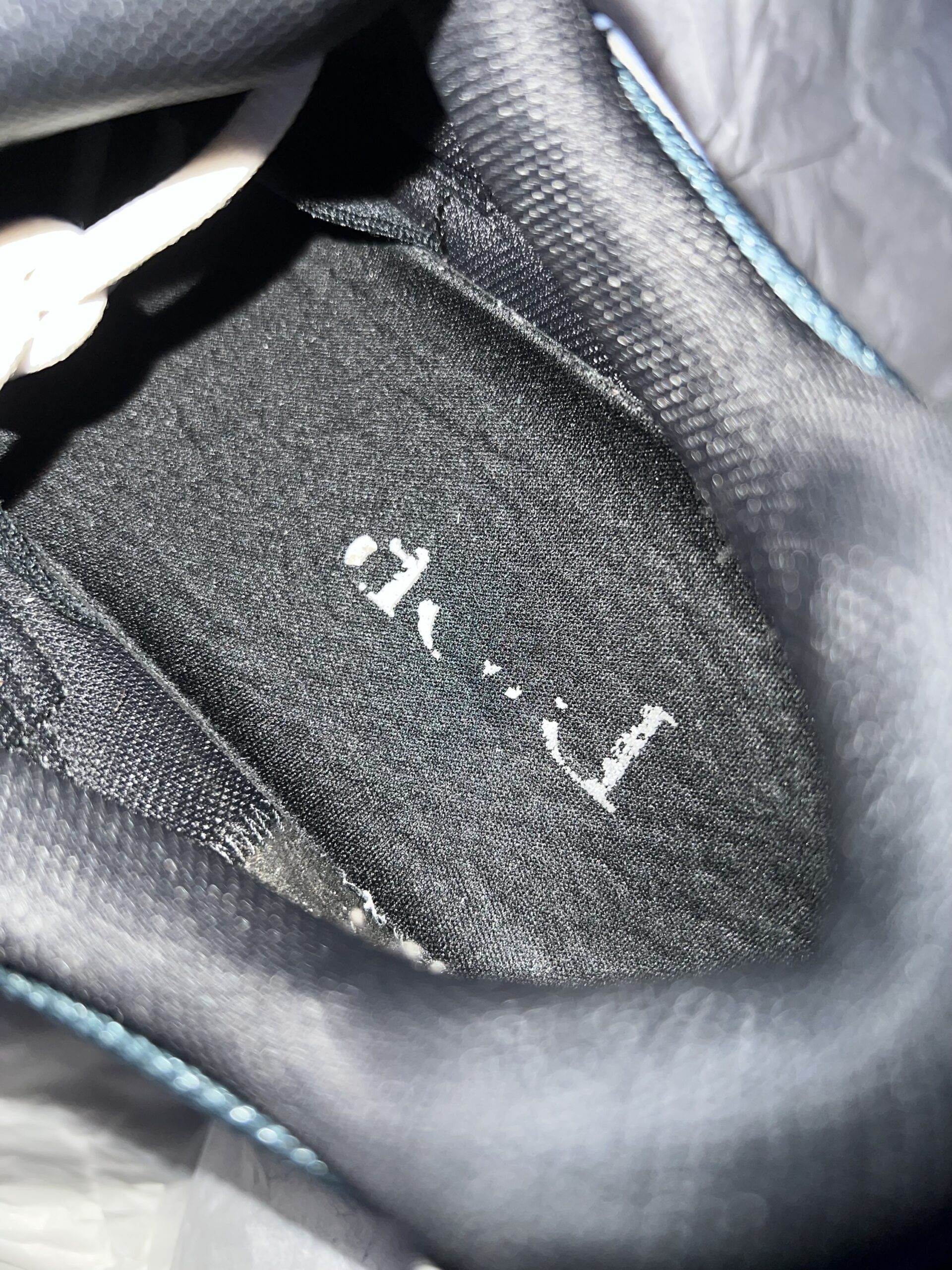 Christian Dior B30 (US 9) - Image 14