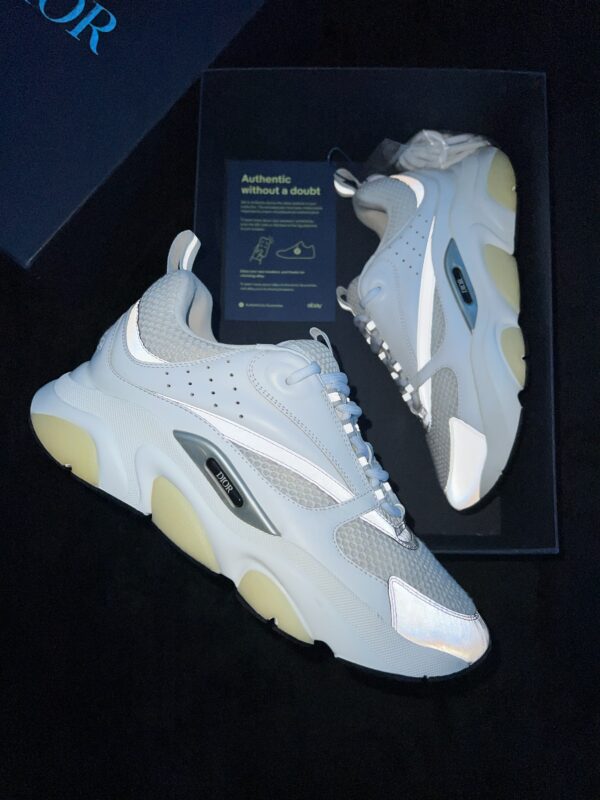 Christian Dior B22 (US 9)