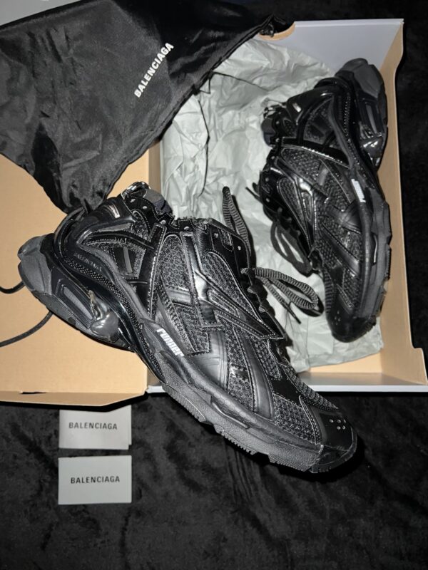 Balenciaga Runner (US 11)