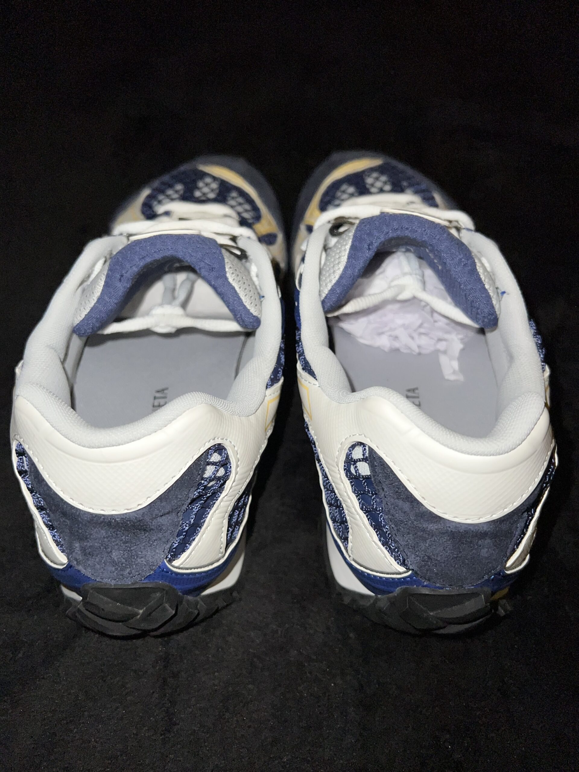 Bottega Veneta Orbit (US 10) - Image 14