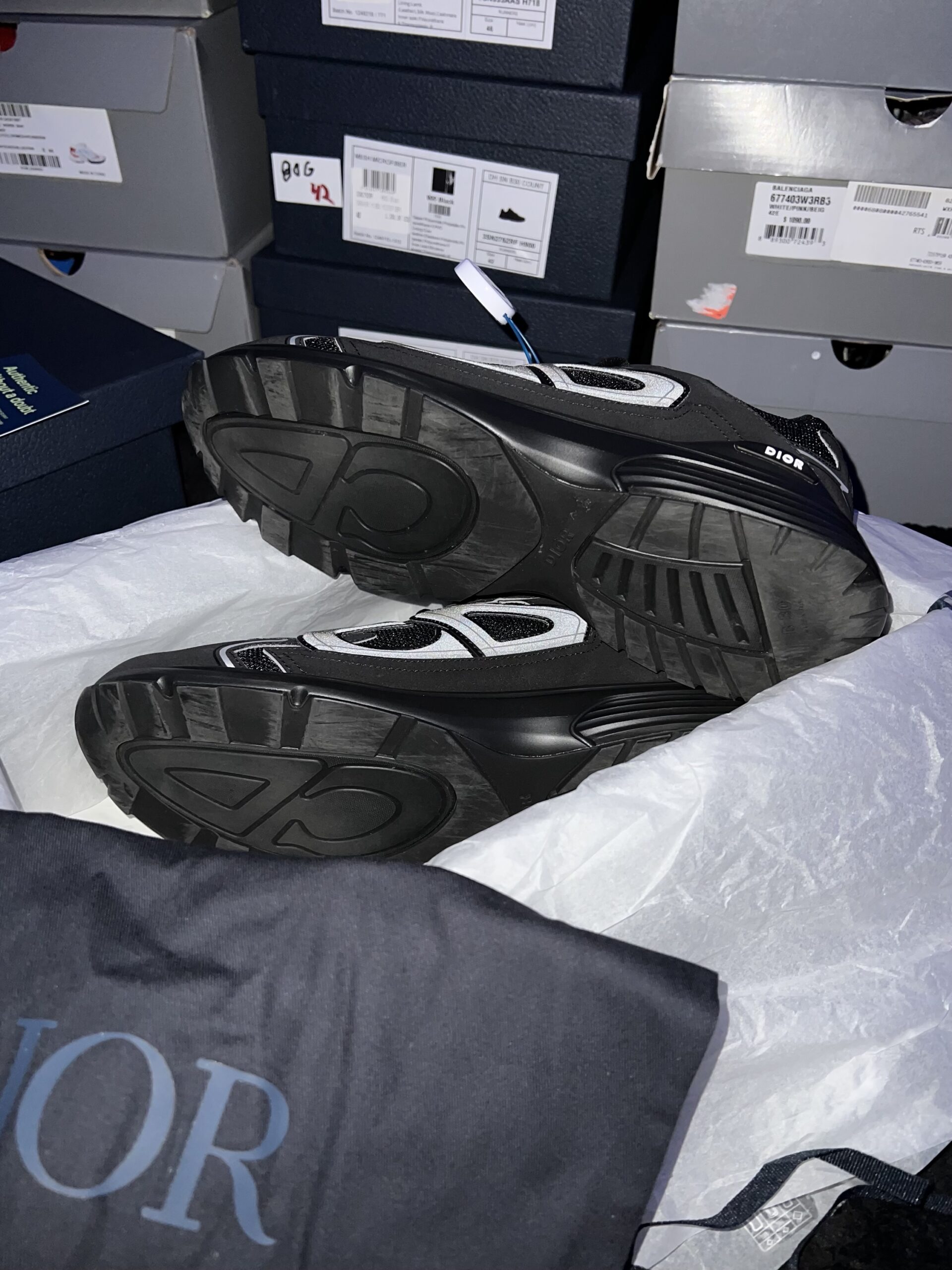 Christian Dior B30 (US 13) - Image 12