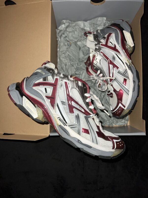 Balenciaga Runner (US 10)
