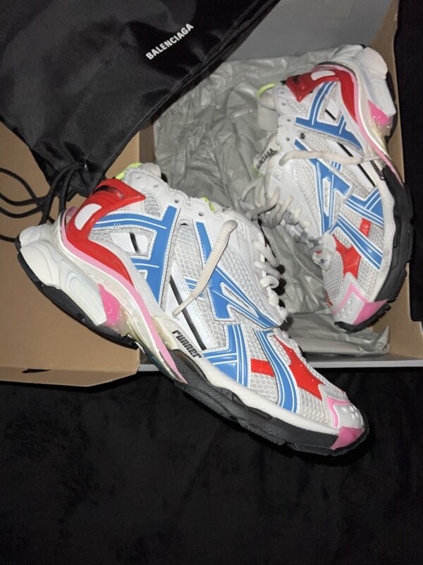 Balenciaga Runner (US 11)