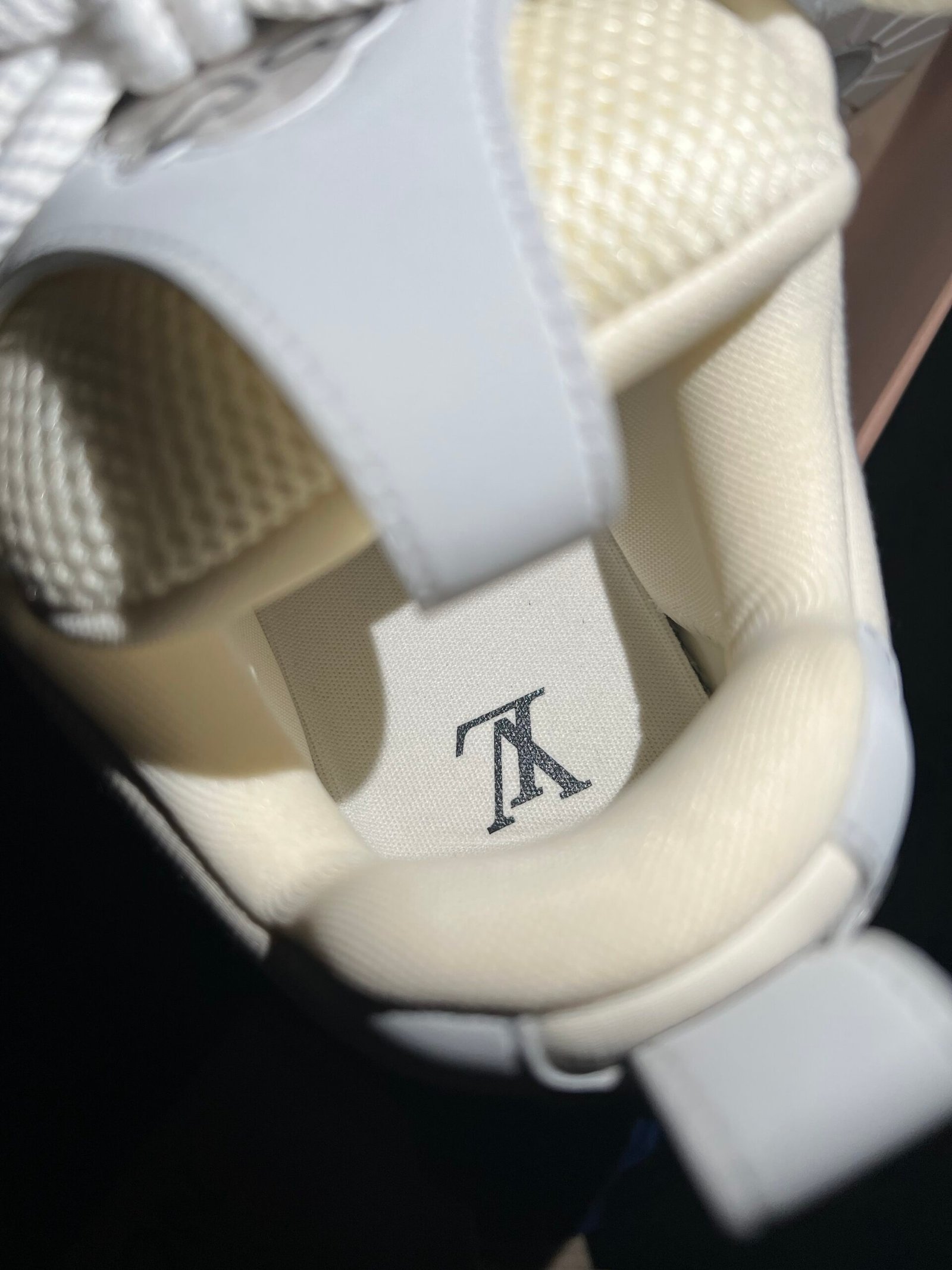 Louis Vuitton Skate (US 9) - Image 16