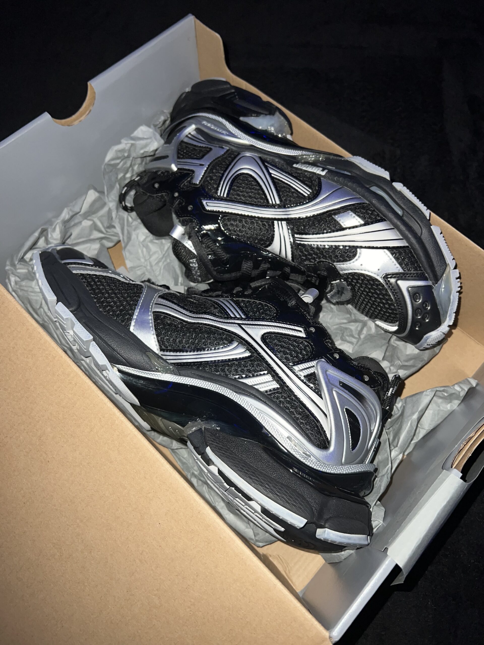Balenciaga Runner v2 (US 11) - Image 2
