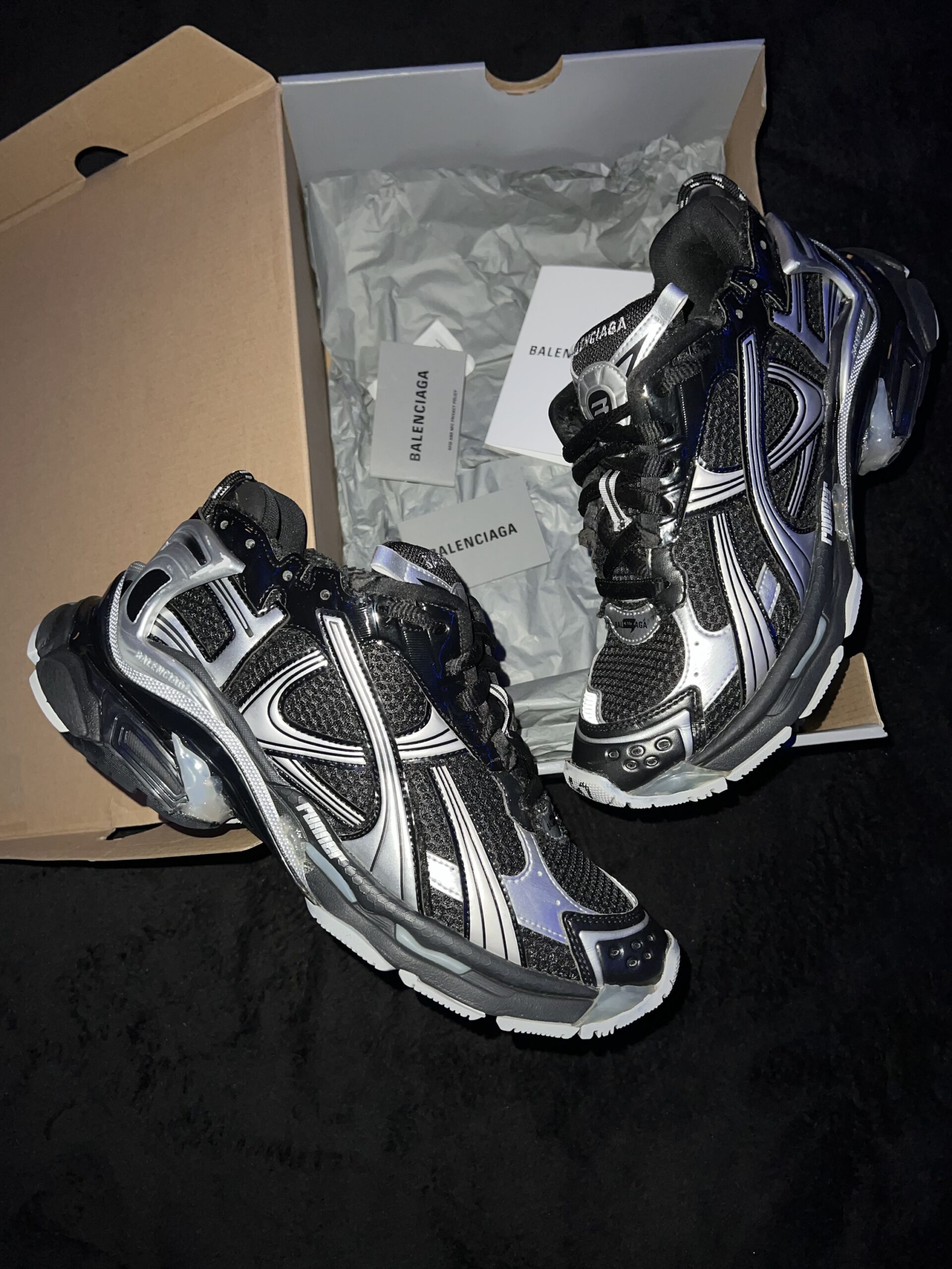 Balenciaga Runner v2 (US 9) - Image 4