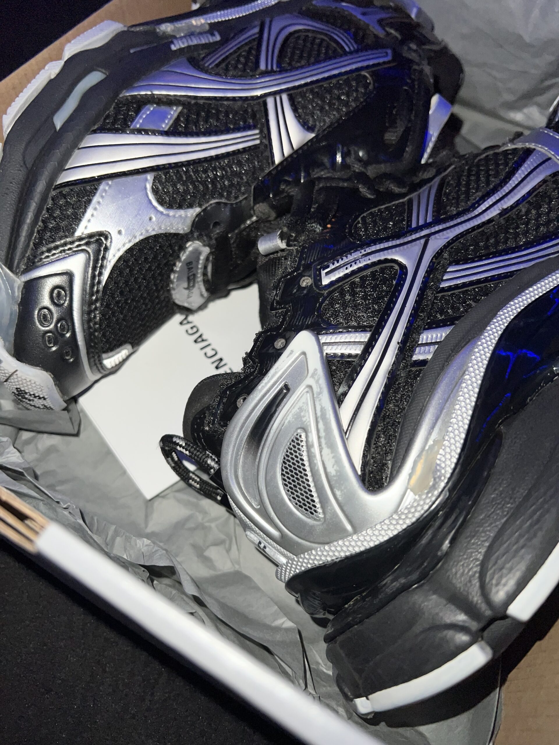 Balenciaga Runner v2 (US 9) - Image 5