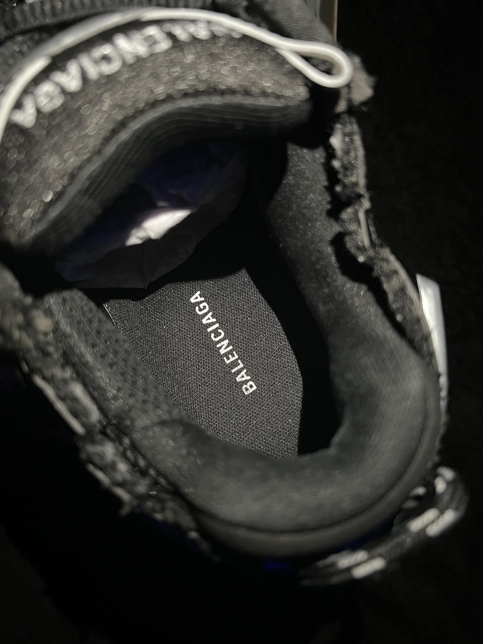 Balenciaga Runner v2 (US 9) - Image 17