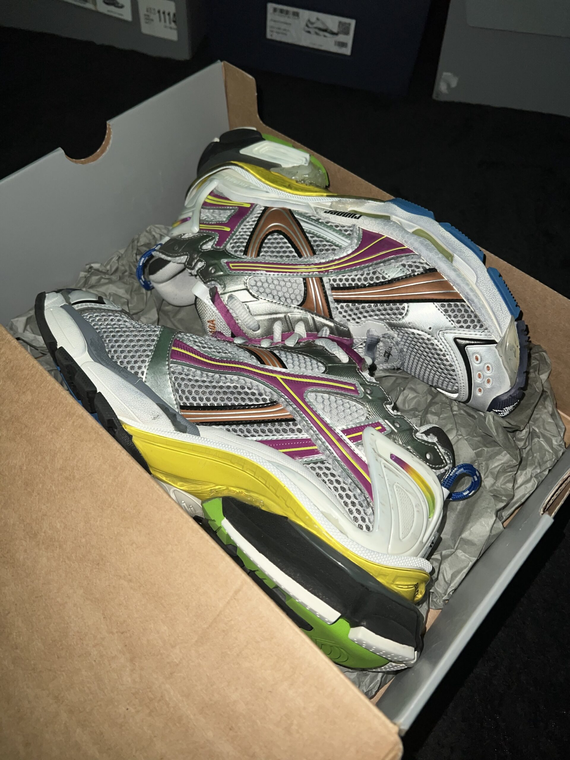 Balenciaga Runner v2 (US 11) - Image 2