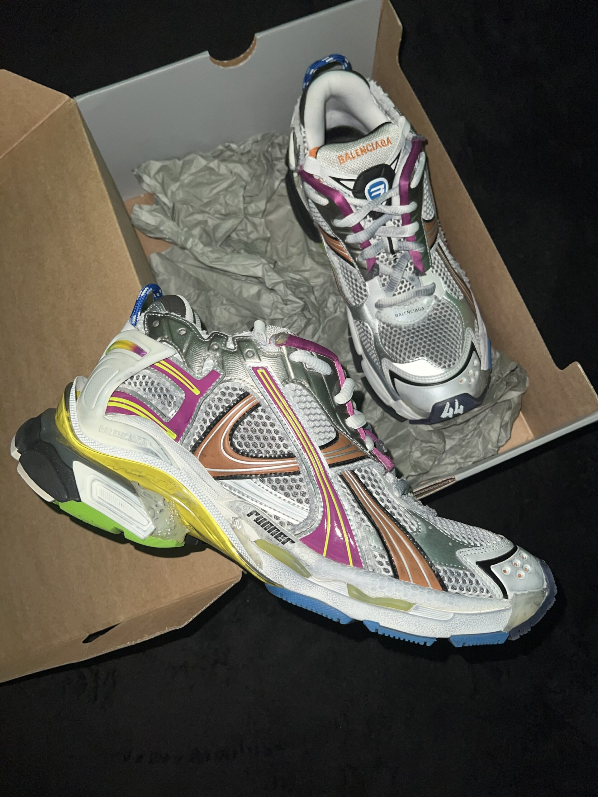 Balenciaga Runner v2 (US 11) - Image 4