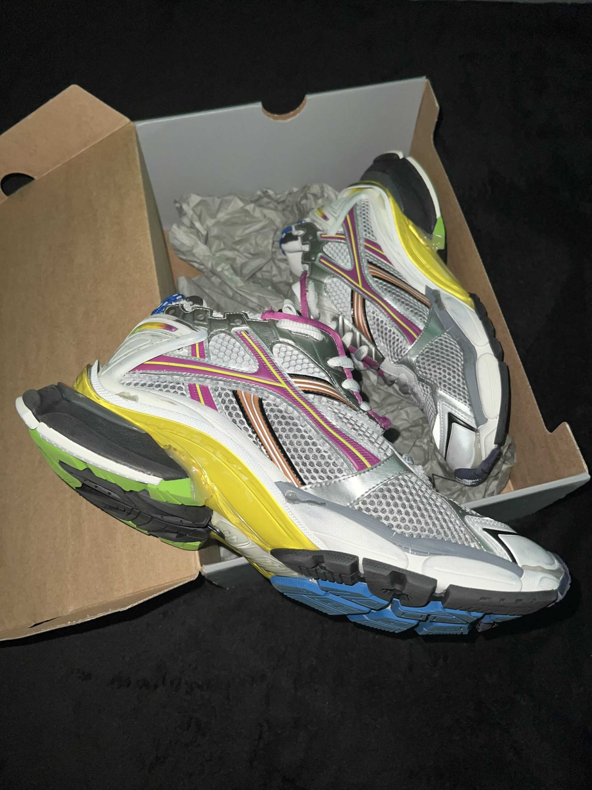 Balenciaga Runner v2 (US 11) - Image 5