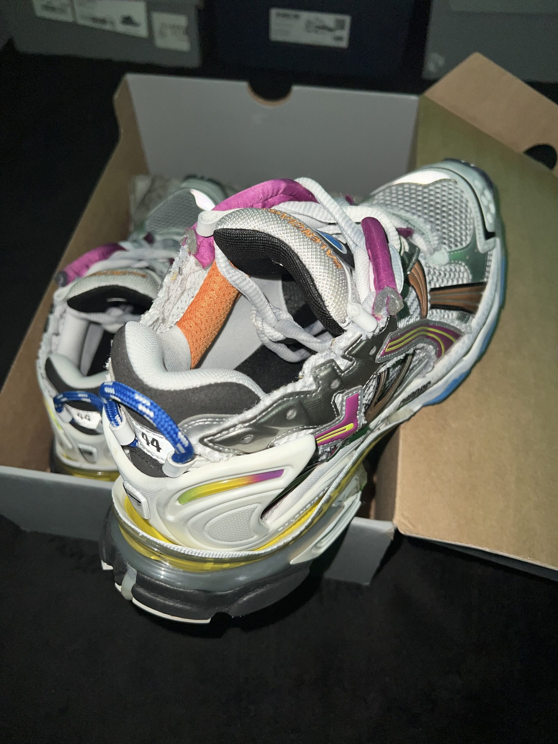 Balenciaga Runner v2 (US 11) - Image 7