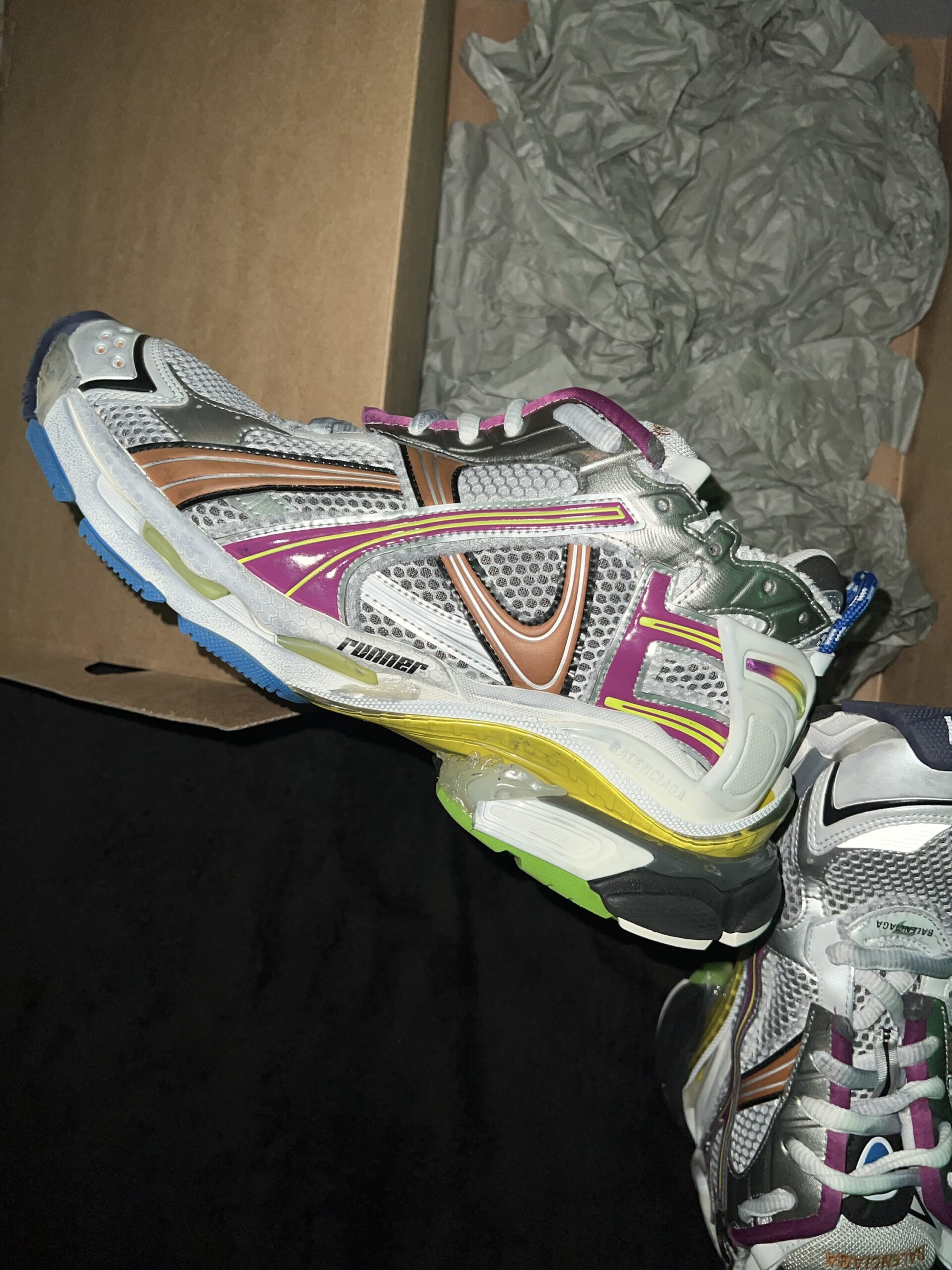 Balenciaga Runner v2 (US 11) - Image 10