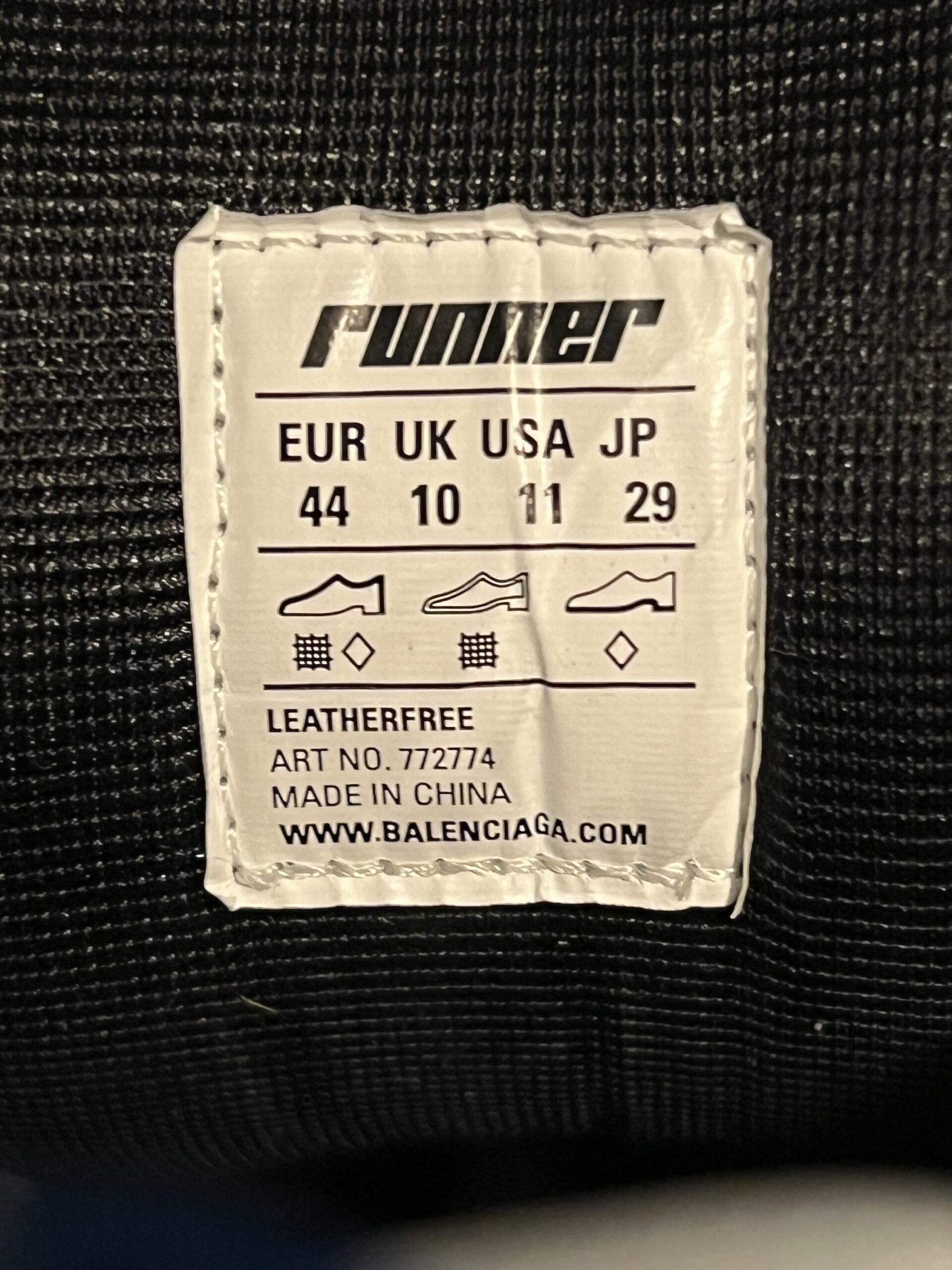 Balenciaga Runner v2 (US 11) - Image 16