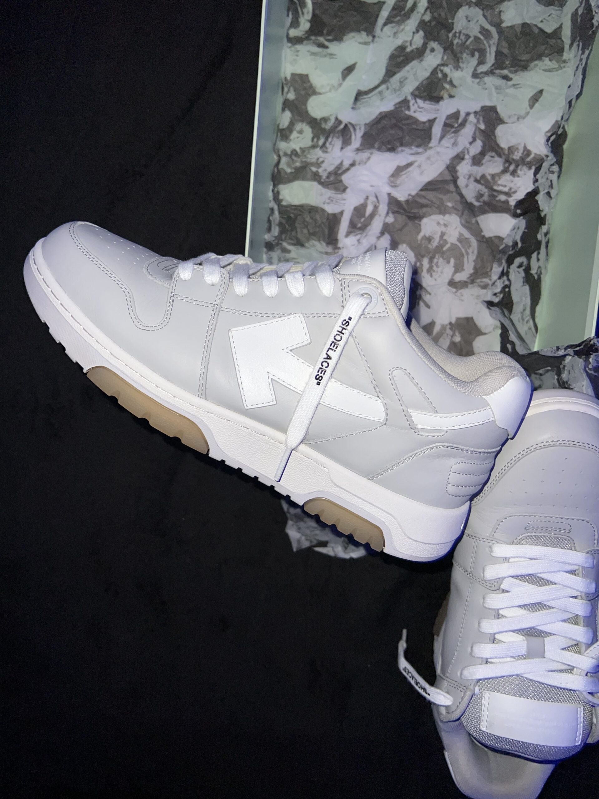 Off-White Out Of Office (US 10) - Image 11