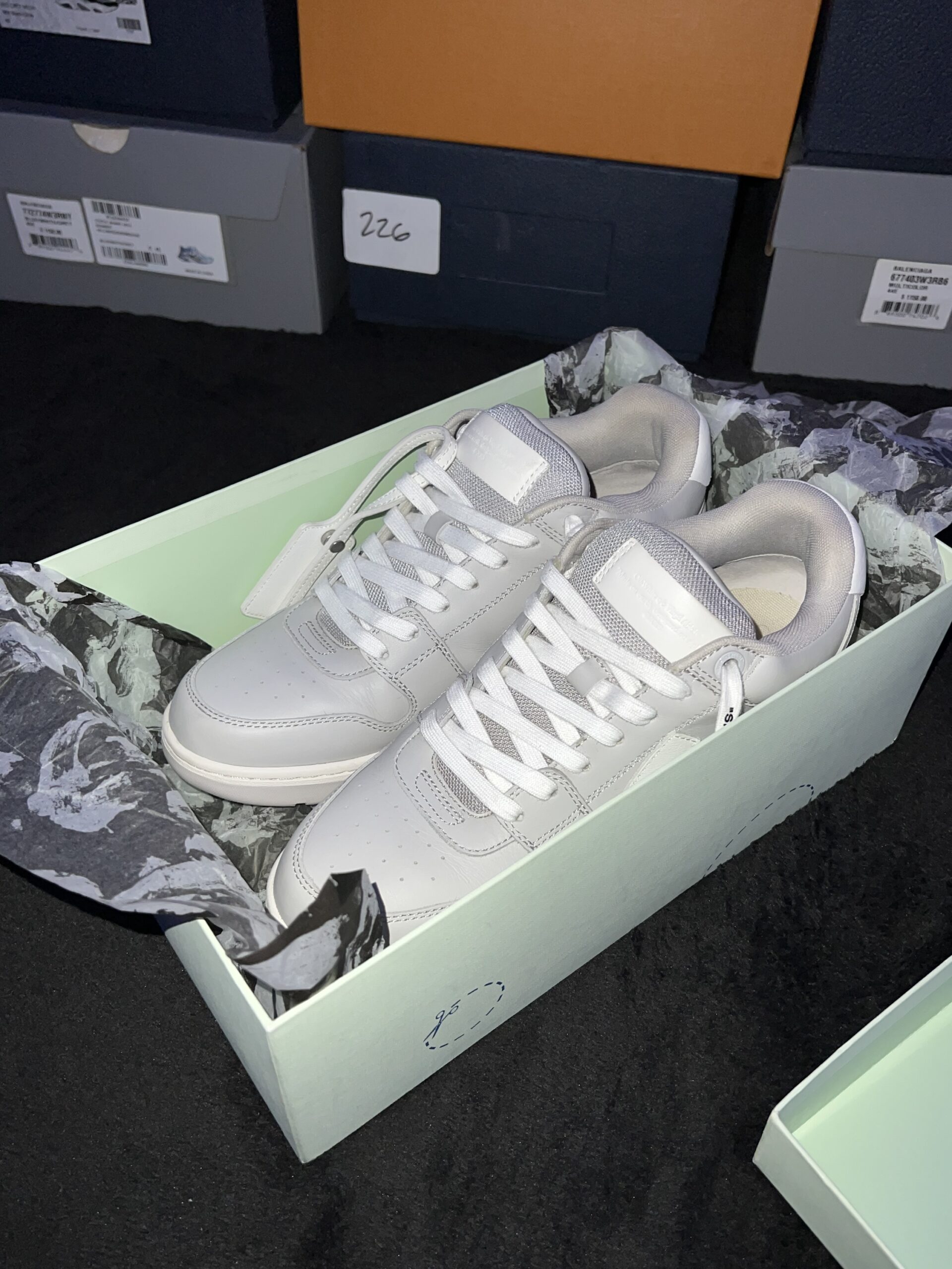 Off-White Out Of Office (US 10) - Image 14