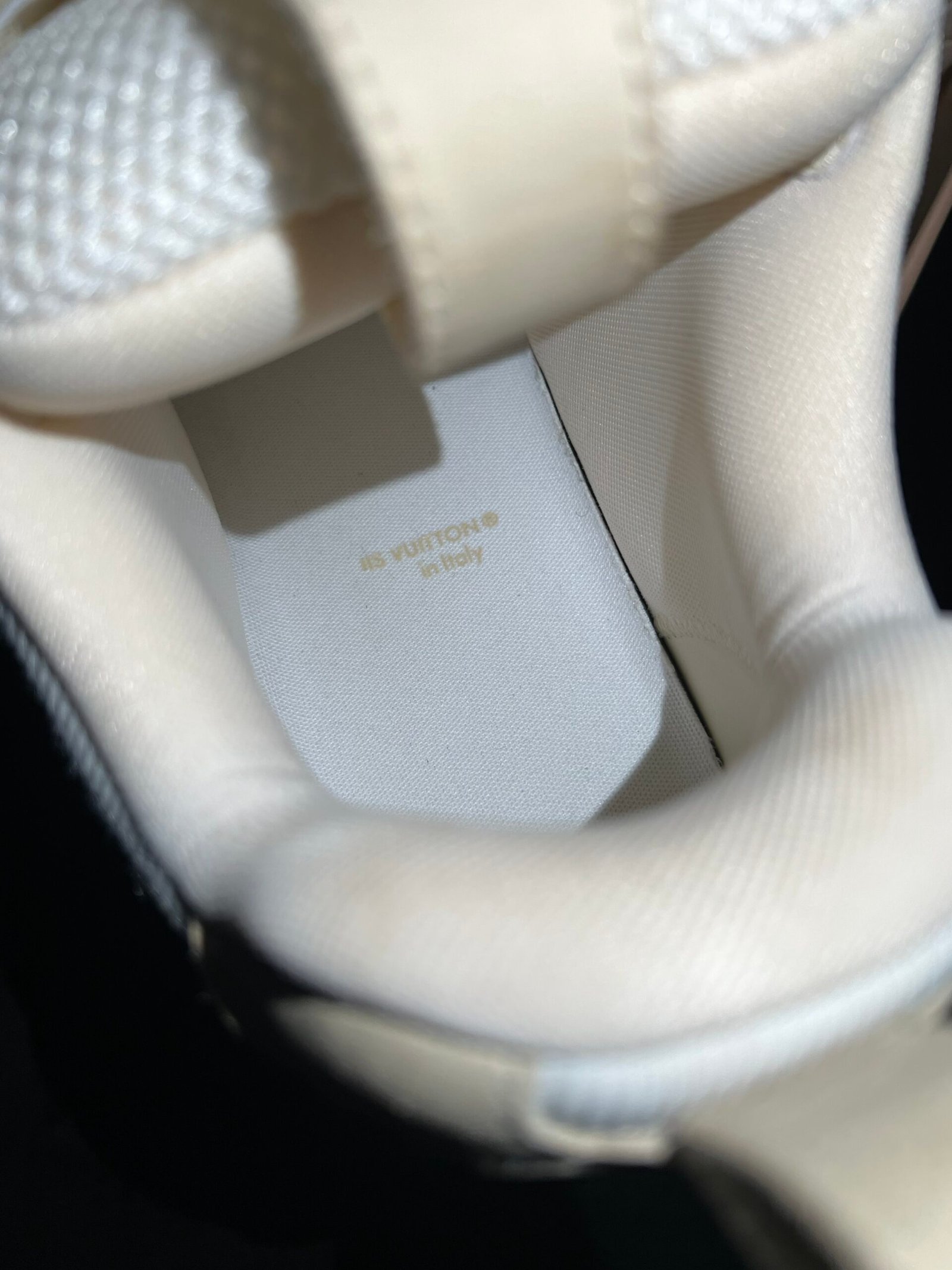 Louis Vuitton Skate (US 11) - Image 16