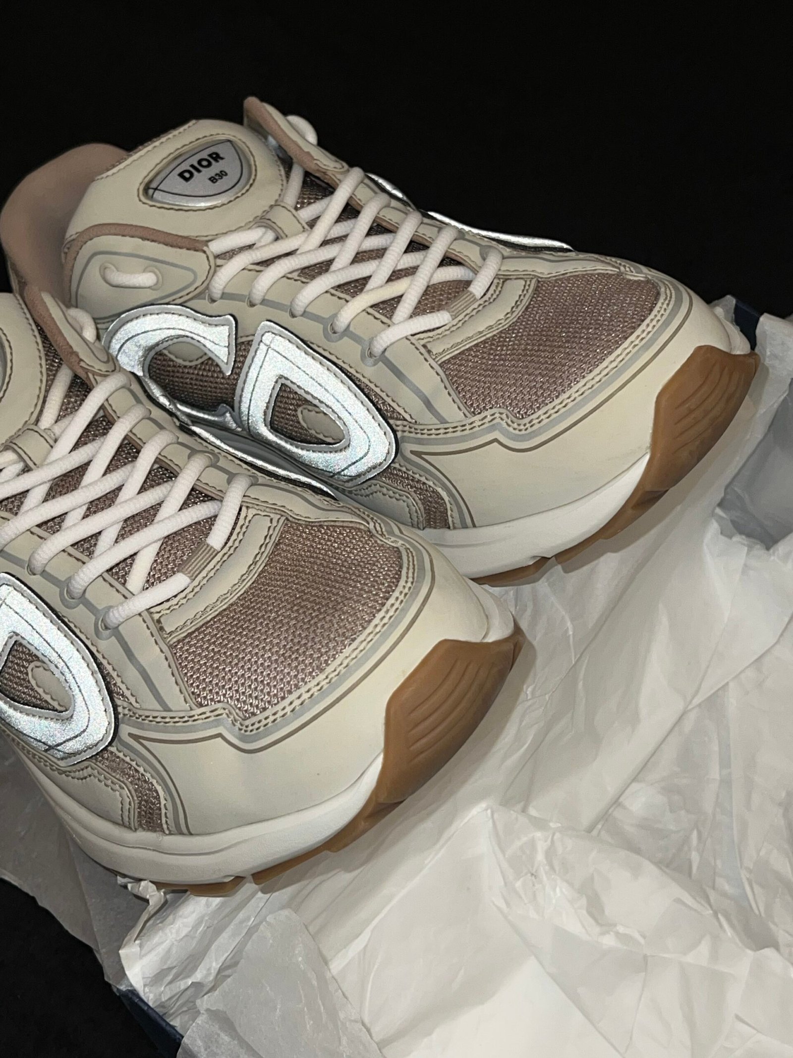 Christian Dior B30 (US 12) - Image 13