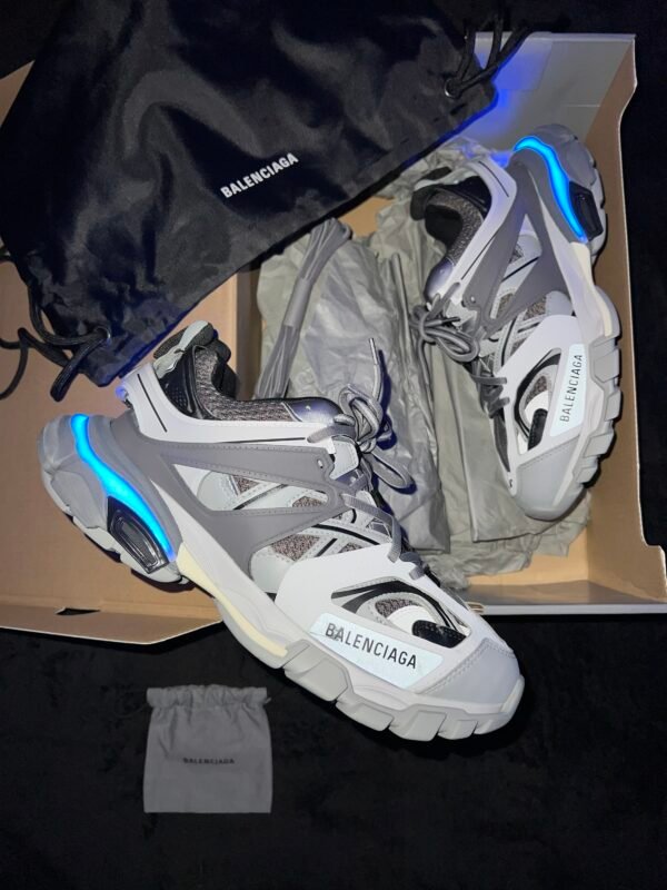 Balenciaga Track LED (US 7)
