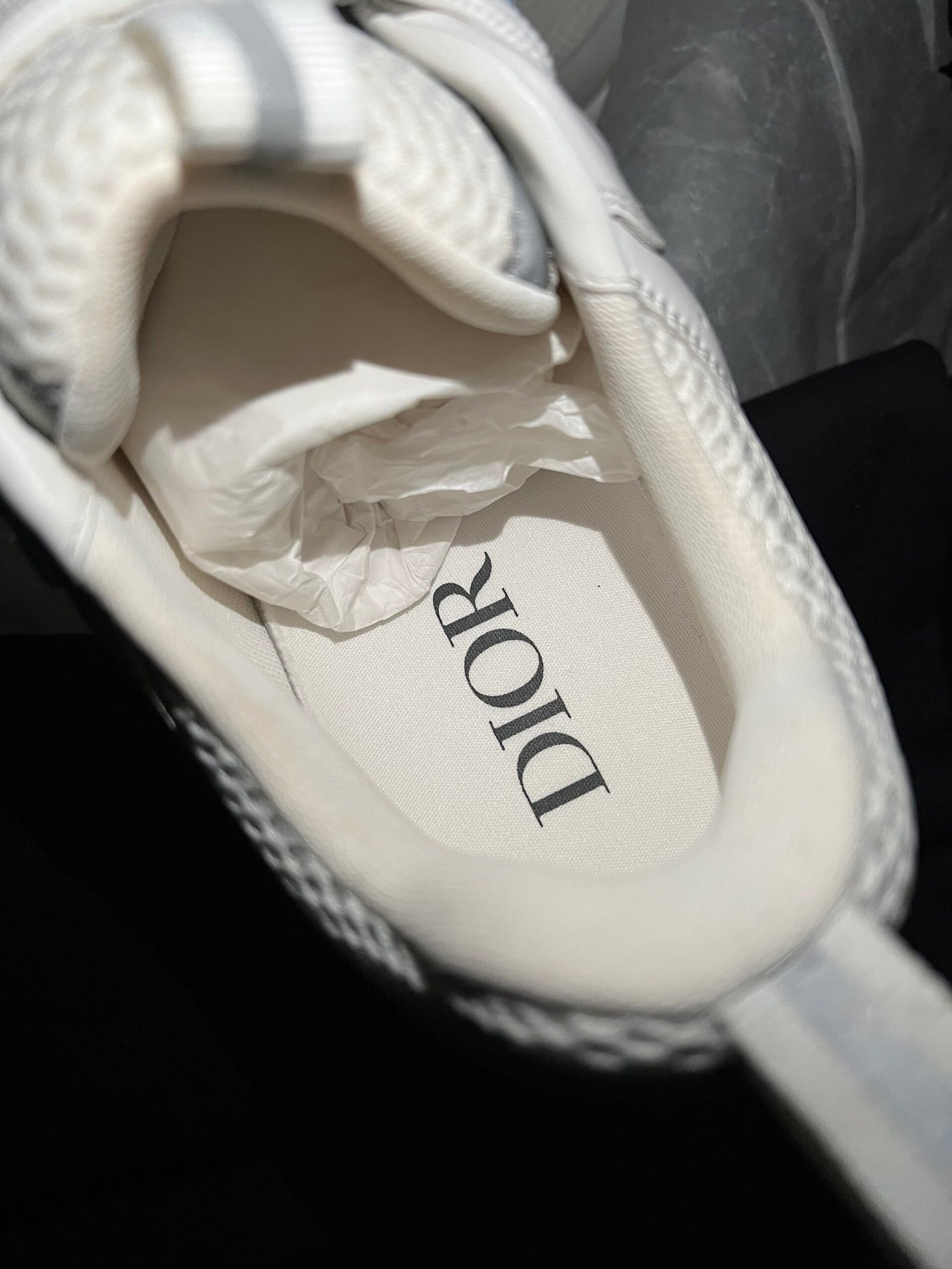 Christian Dior B22 (US 11) - Image 15