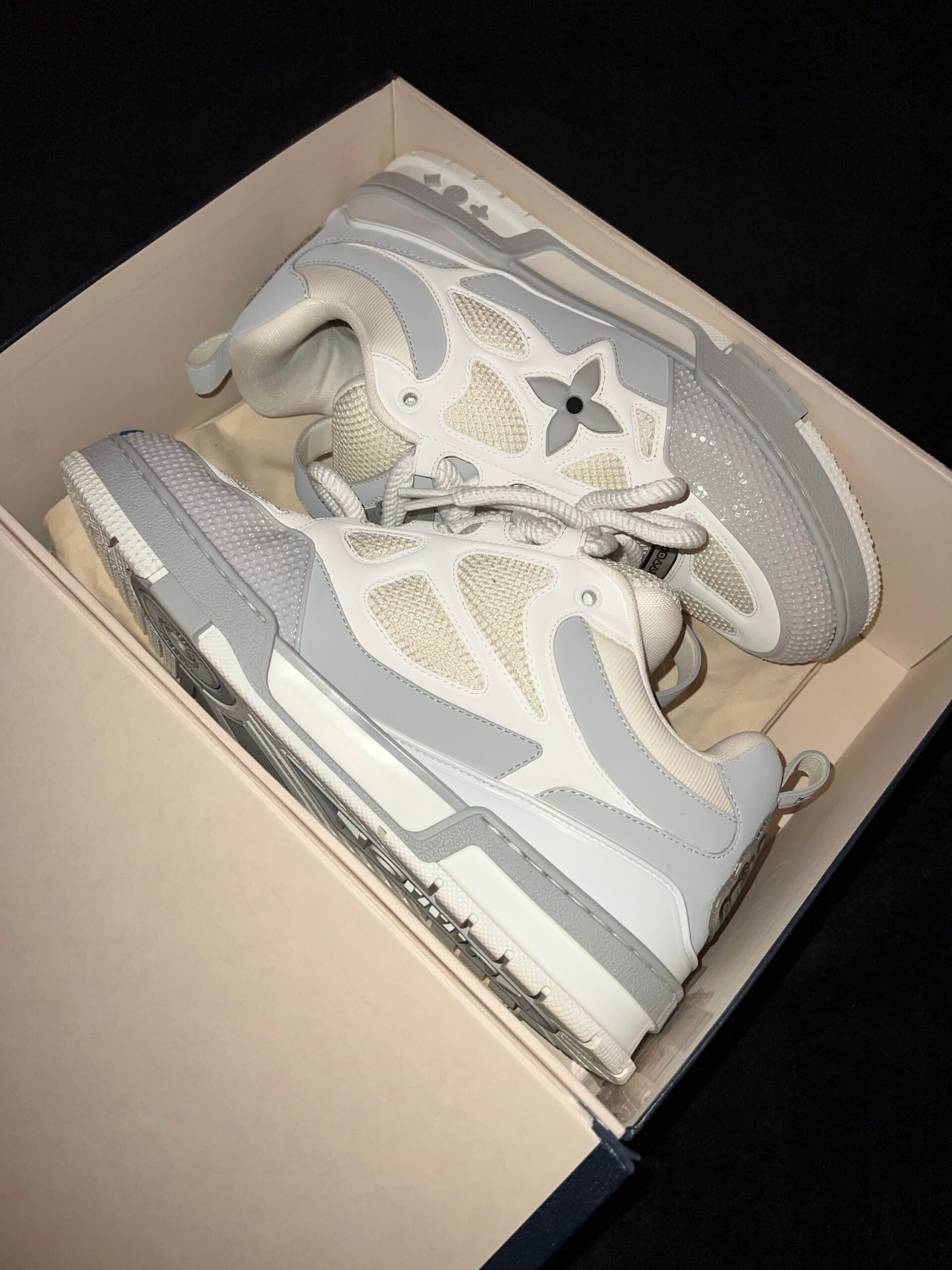 Louis Vuitton Skate (US 11) - Image 2