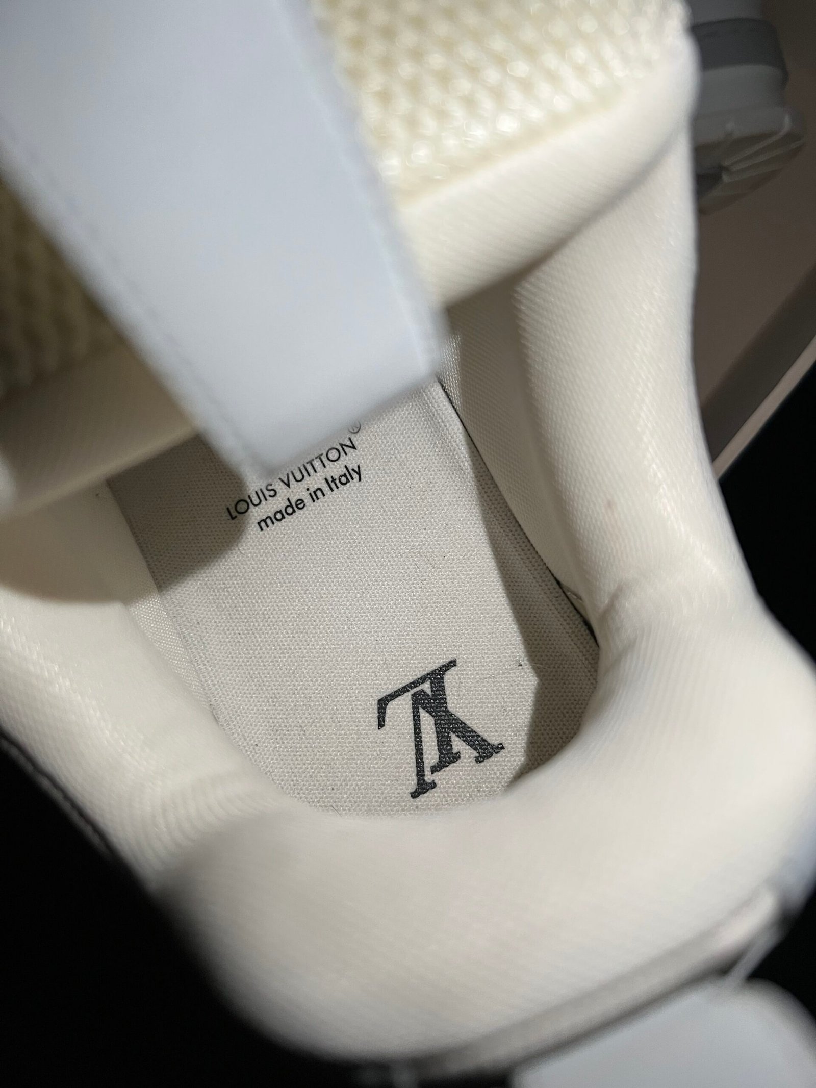Louis Vuitton Skate (US 11) - Image 16